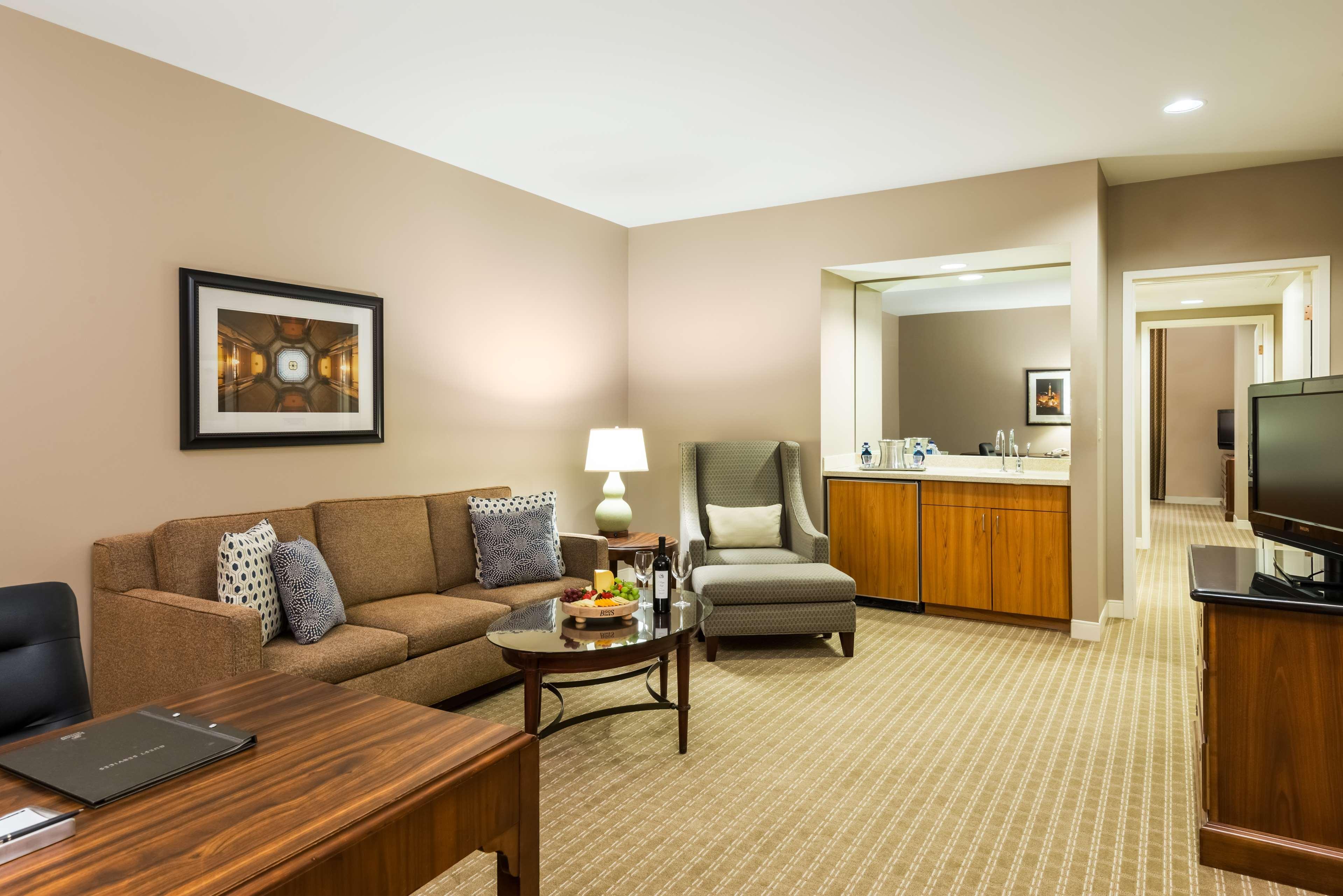 Hilton Indianapolis Hotel & Suites Luaran gambar