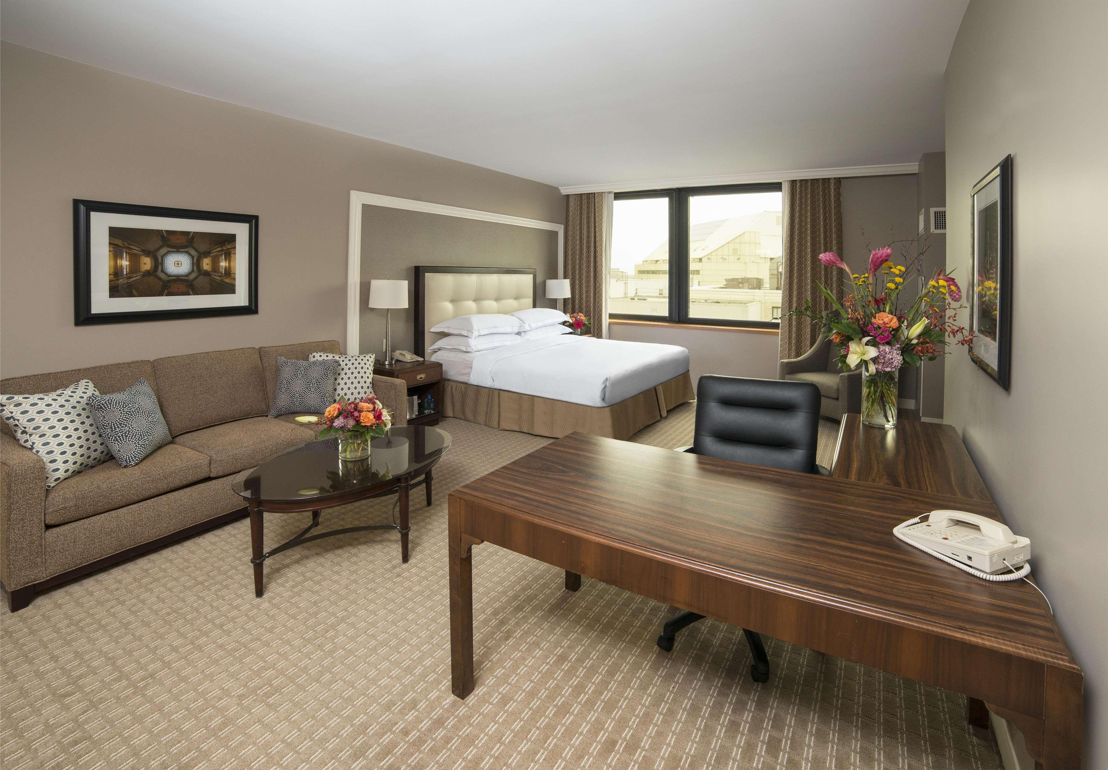 Hilton Indianapolis Hotel & Suites Luaran gambar