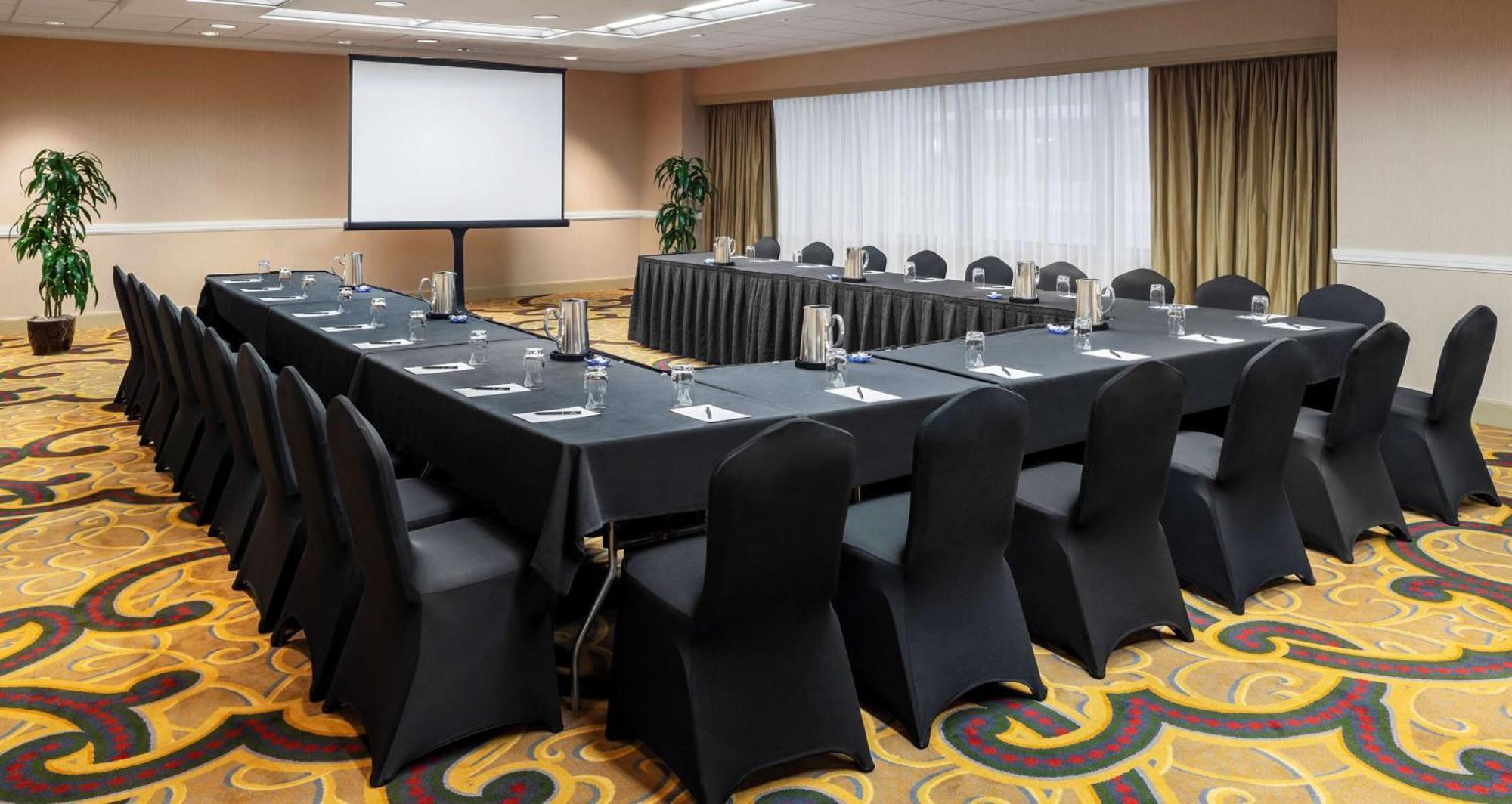 Hilton Indianapolis Hotel & Suites Luaran gambar
