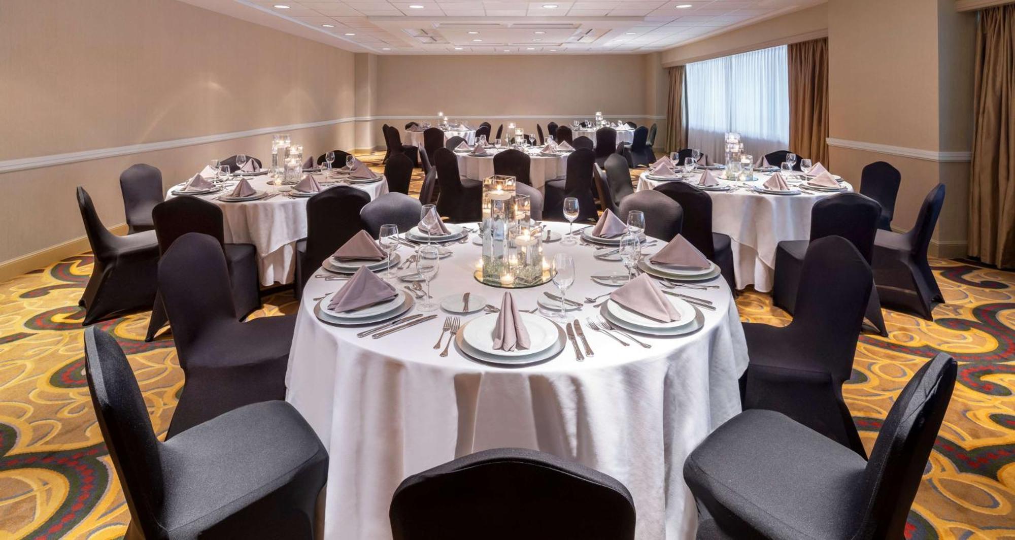 Hilton Indianapolis Hotel & Suites Luaran gambar