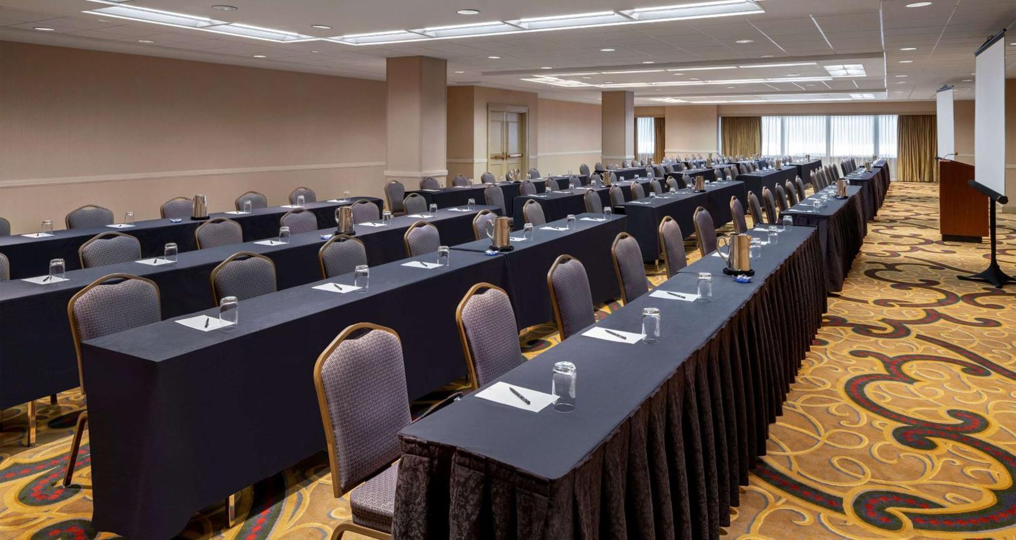 Hilton Indianapolis Hotel & Suites Luaran gambar