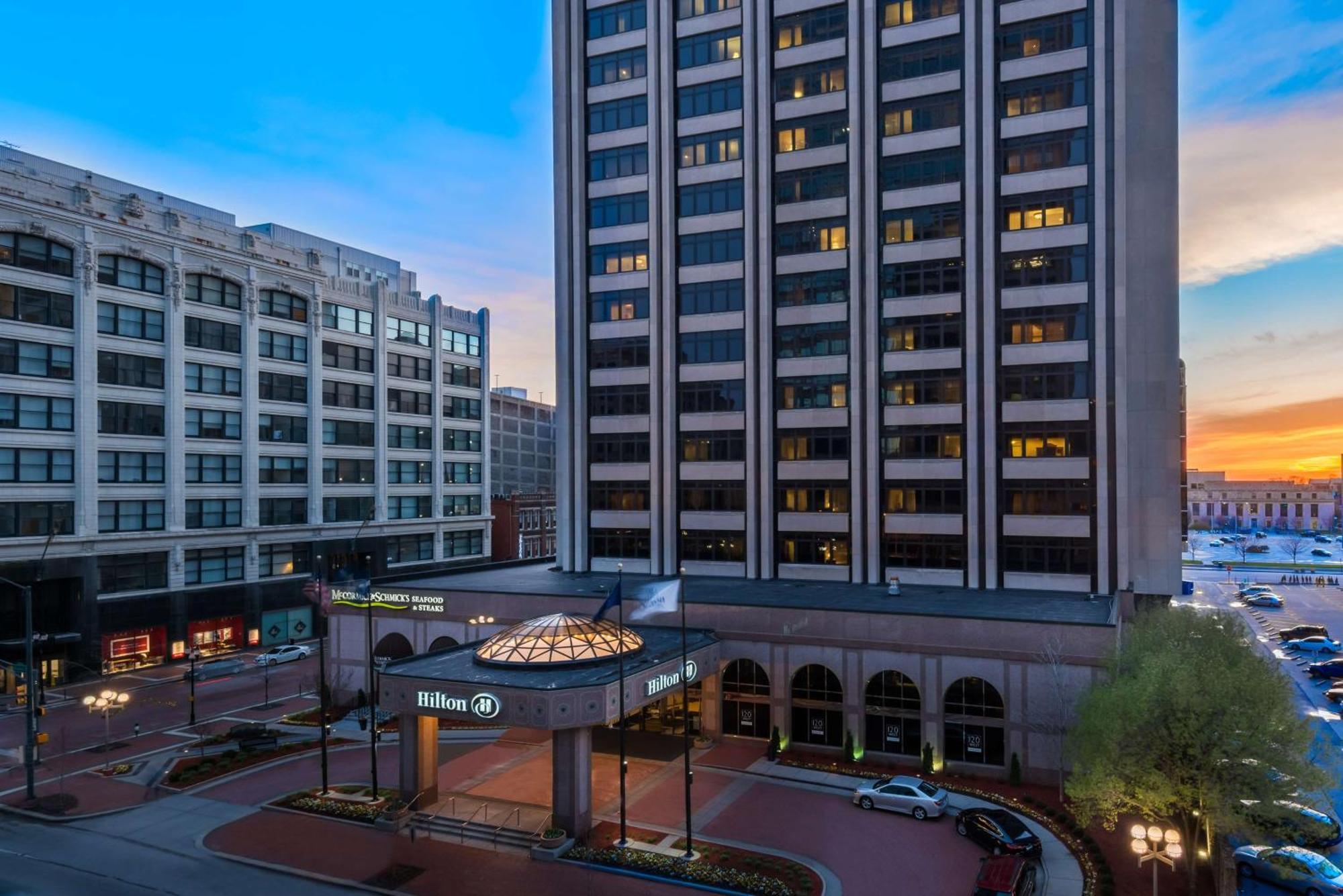 Hilton Indianapolis Hotel & Suites Luaran gambar